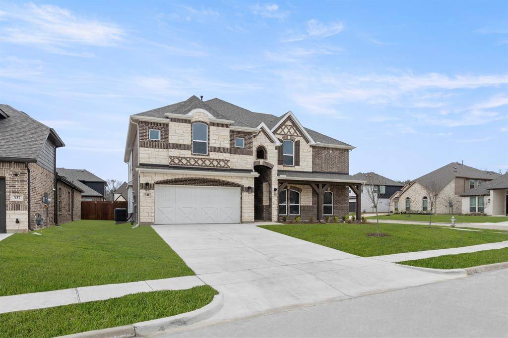 341 Loretta Lane, Burleson, TX 76028
