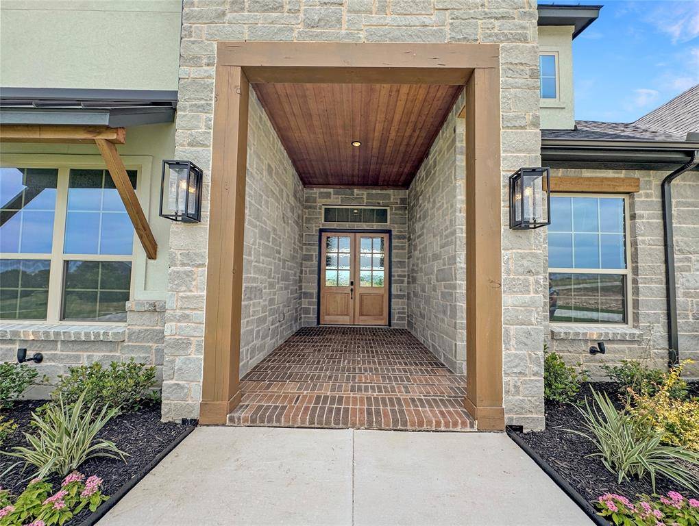 7435 S Aberdeen Drive, Cleburne, TX 76033