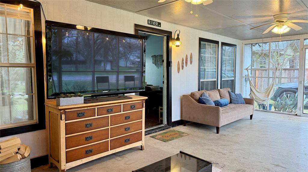 440 Hillcroft Drive, Weatherford, TX 76087