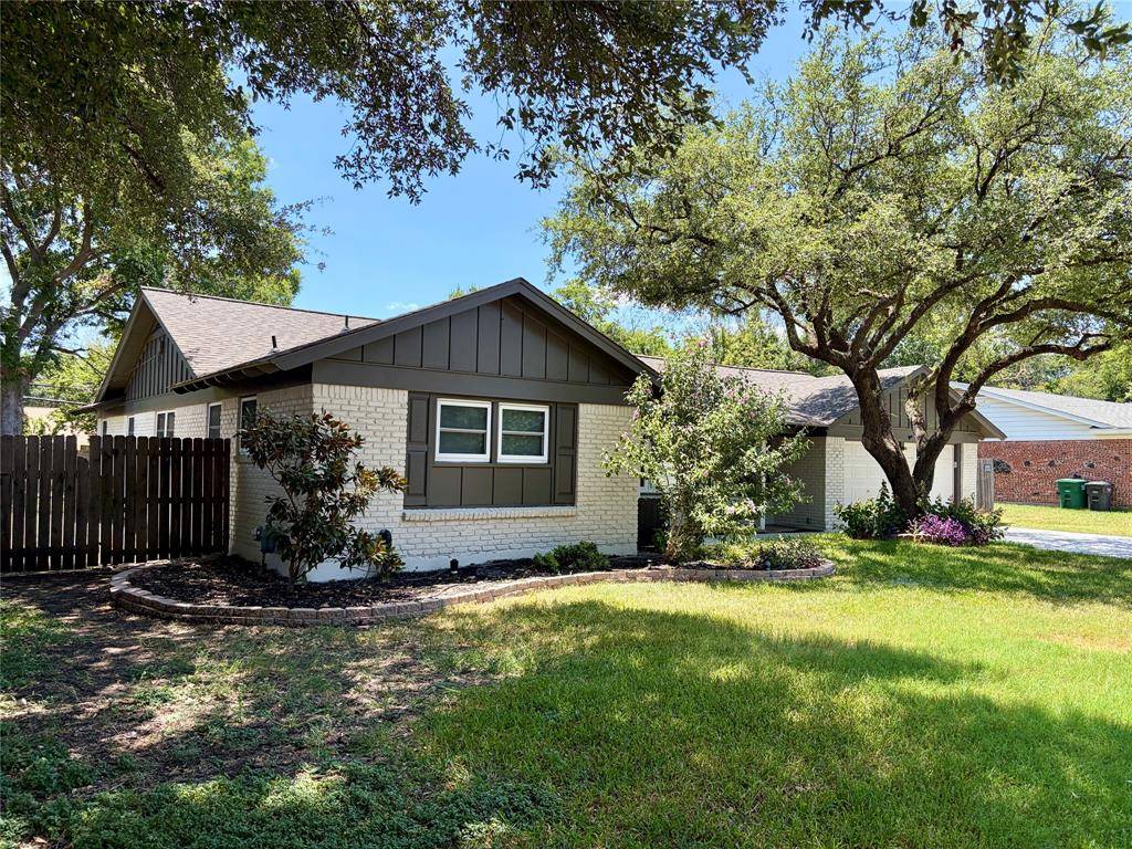5805 Wedgmont Circle N #N, Fort Worth, TX 76133