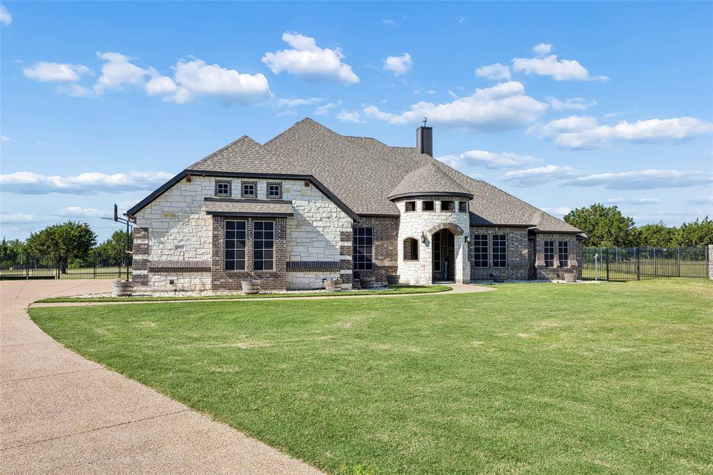 2015 Alps Court, Cedar Hill, TX 75104