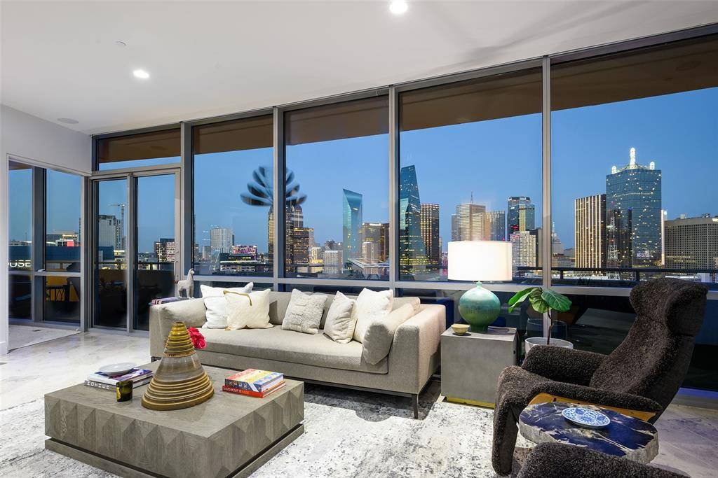 2200 Victory Avenue #2304, Dallas, TX 75219