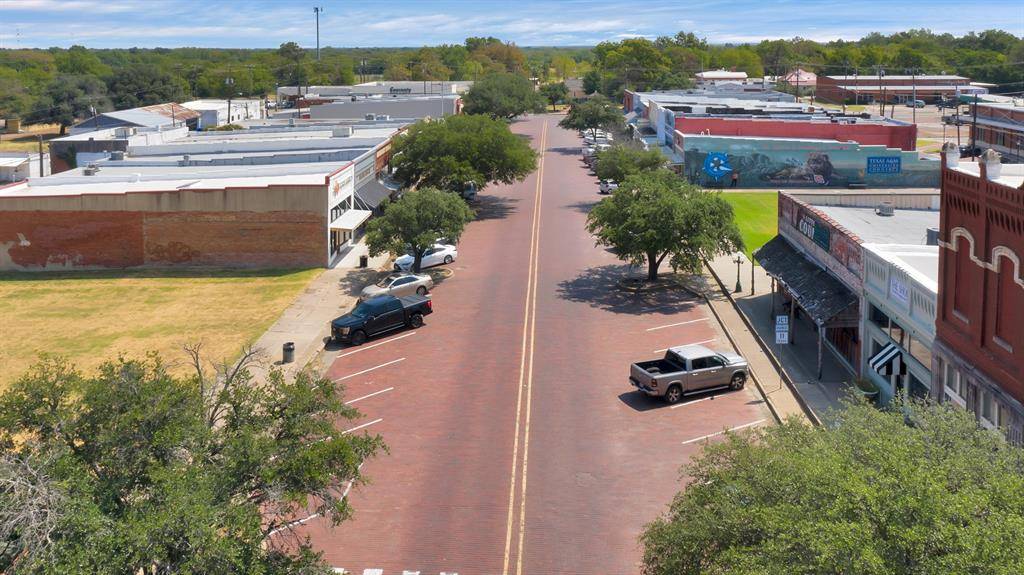 1136 Main Street, Commerce, TX 75428