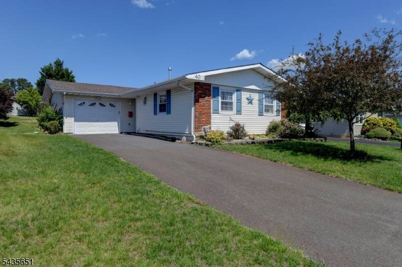 40 Sidney Ct, Brick Twp., NJ 08724
