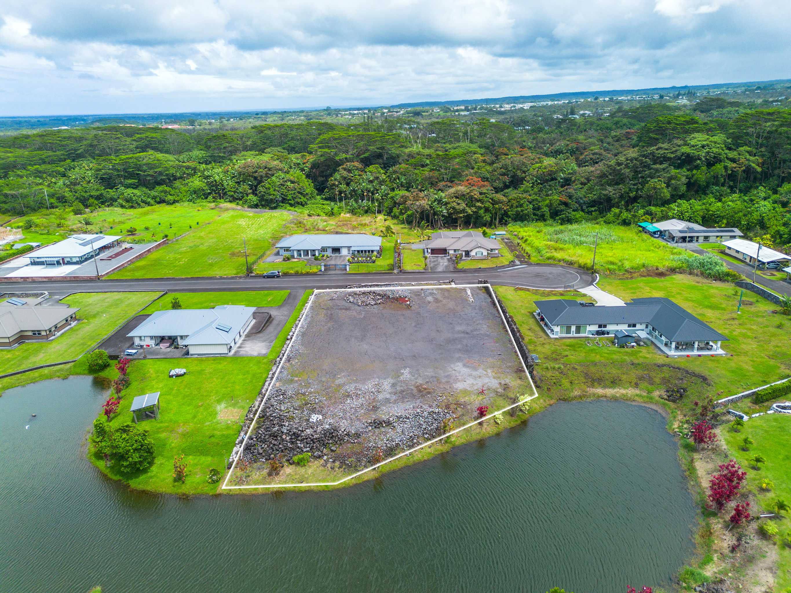 3560 LOKO PL, Hilo, HI 96720