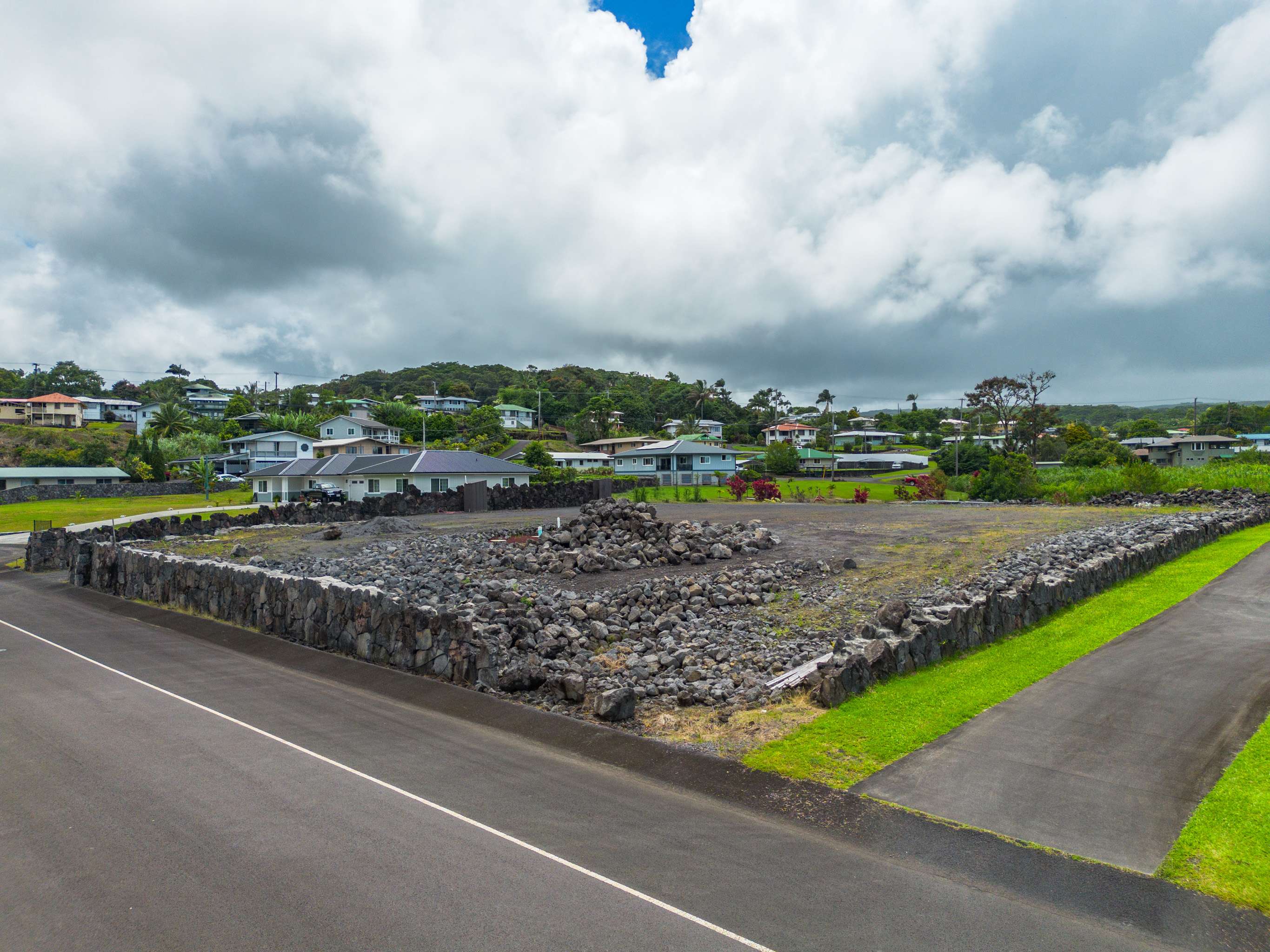 3560 LOKO PL, Hilo, HI 96720