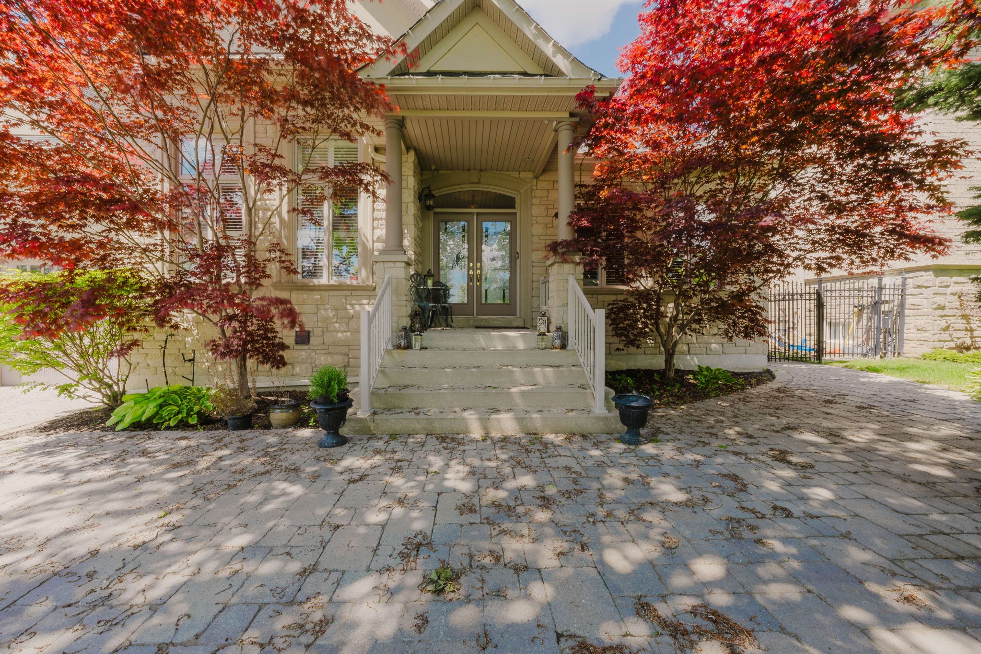 56 Park Ridge DR #Full, Vaughan, ON L0J 1C0