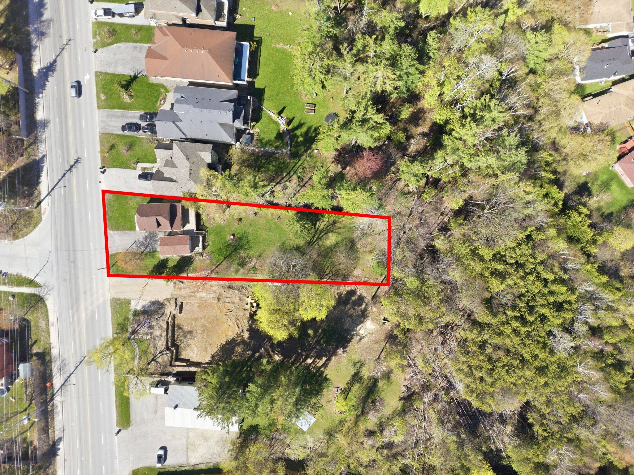 96 Ardagh RD, Barrie, ON L4N 9B7