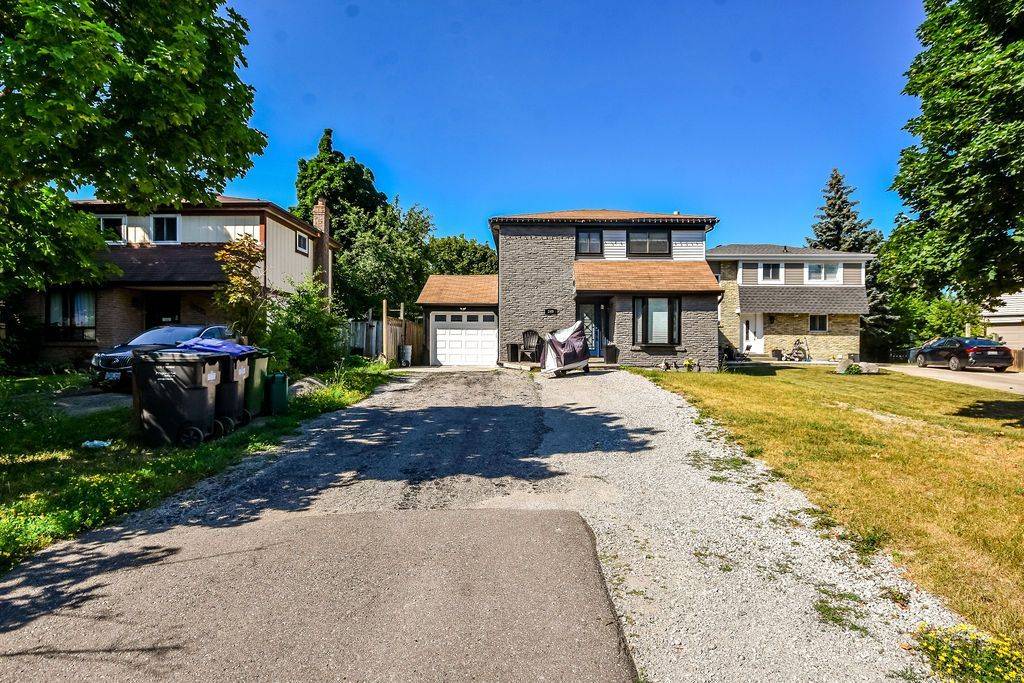 249 Leavens CT, Caledon, ON L7E 2A8