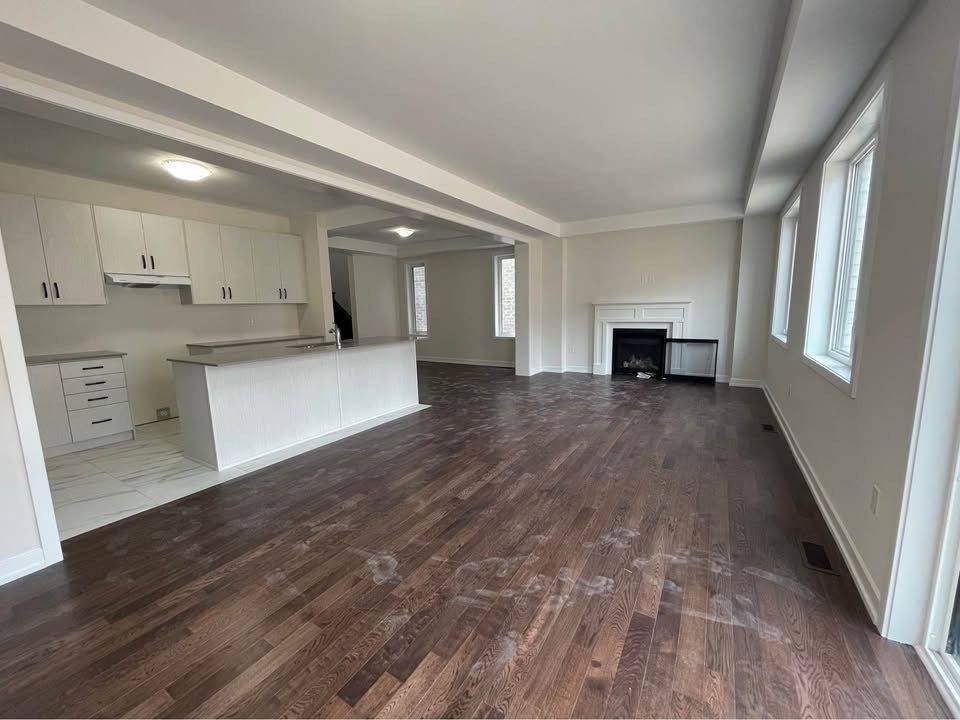 15 Stanley Leitch DR, Erin, ON N0B 1T0