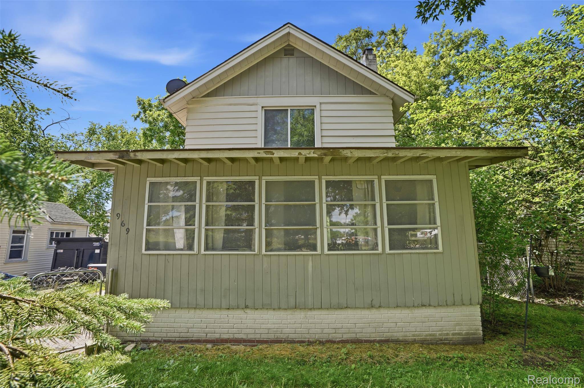 969 Myrtle AVE, Waterford Charter Township, MI 48328