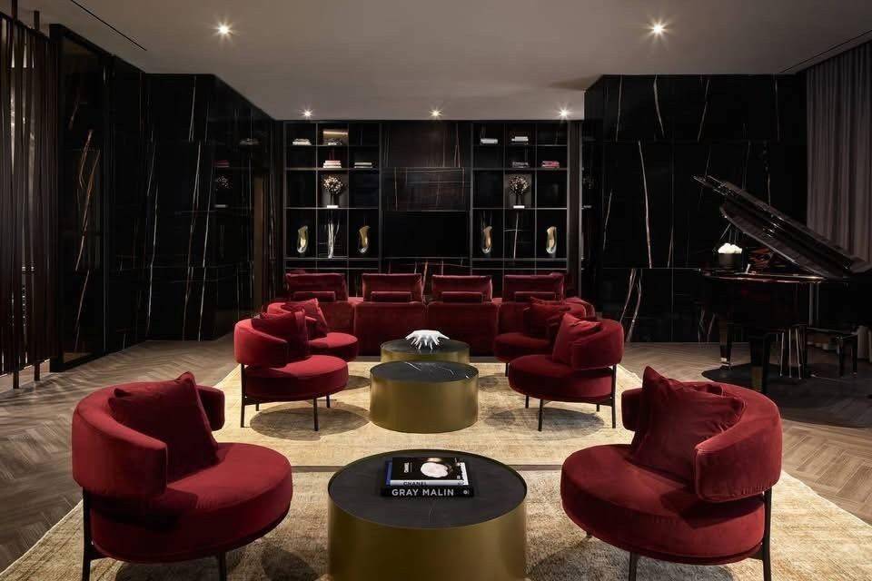 11 Yorkville AVE E #1412, Toronto C02, ON M4W 0B7