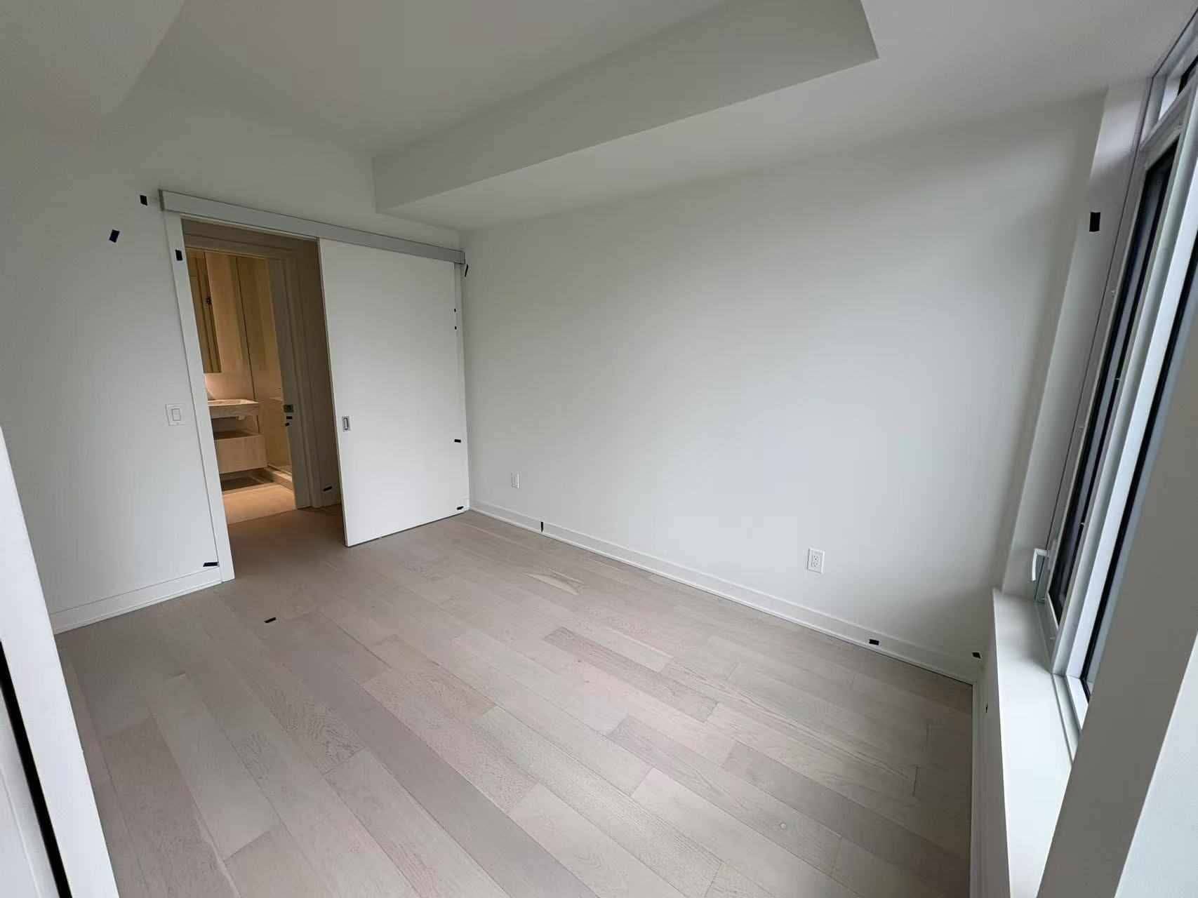 11 Yorkville AVE E #1412, Toronto C02, ON M4W 0B7