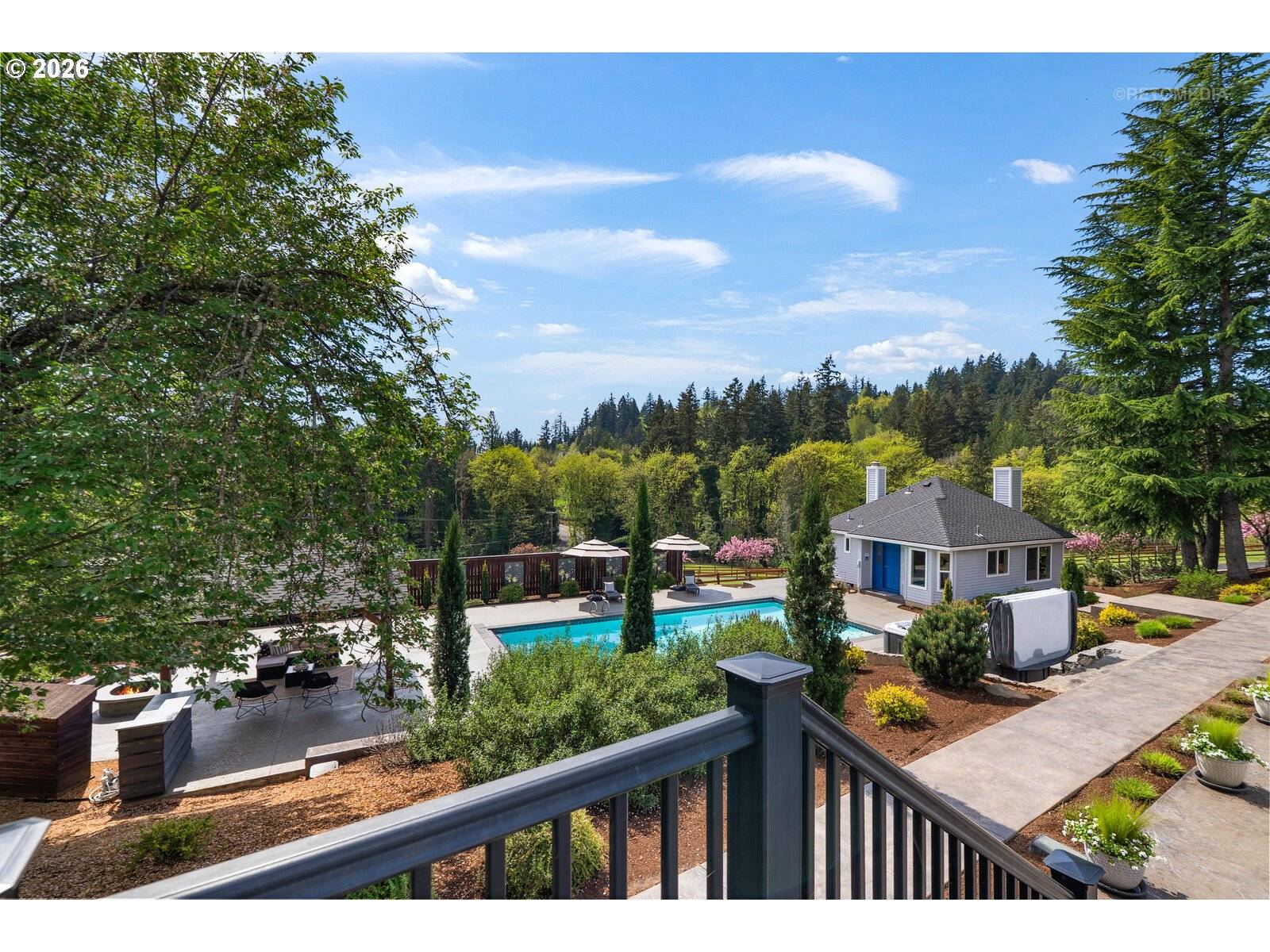 1925 CHILDS RD, Lake Oswego, OR 97034