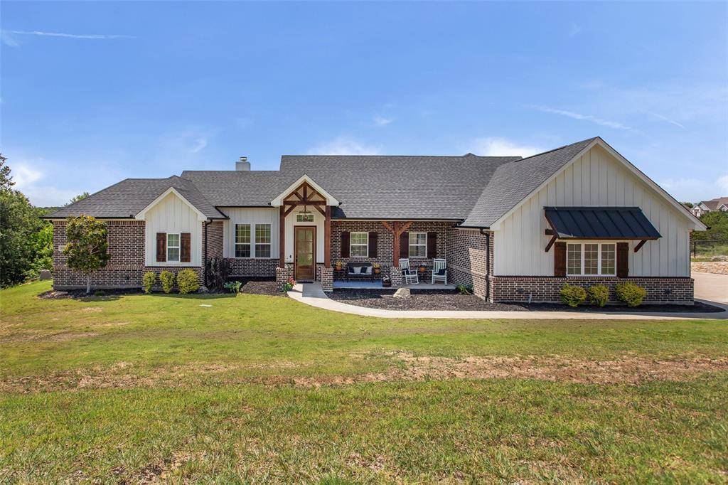 1064 Eagles Bluff Drive, Weatherford, TX 76087