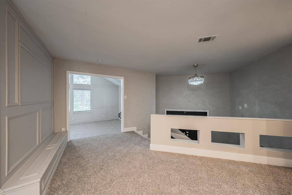 1724 Prestonwood Drive, Arlington, TX 76012