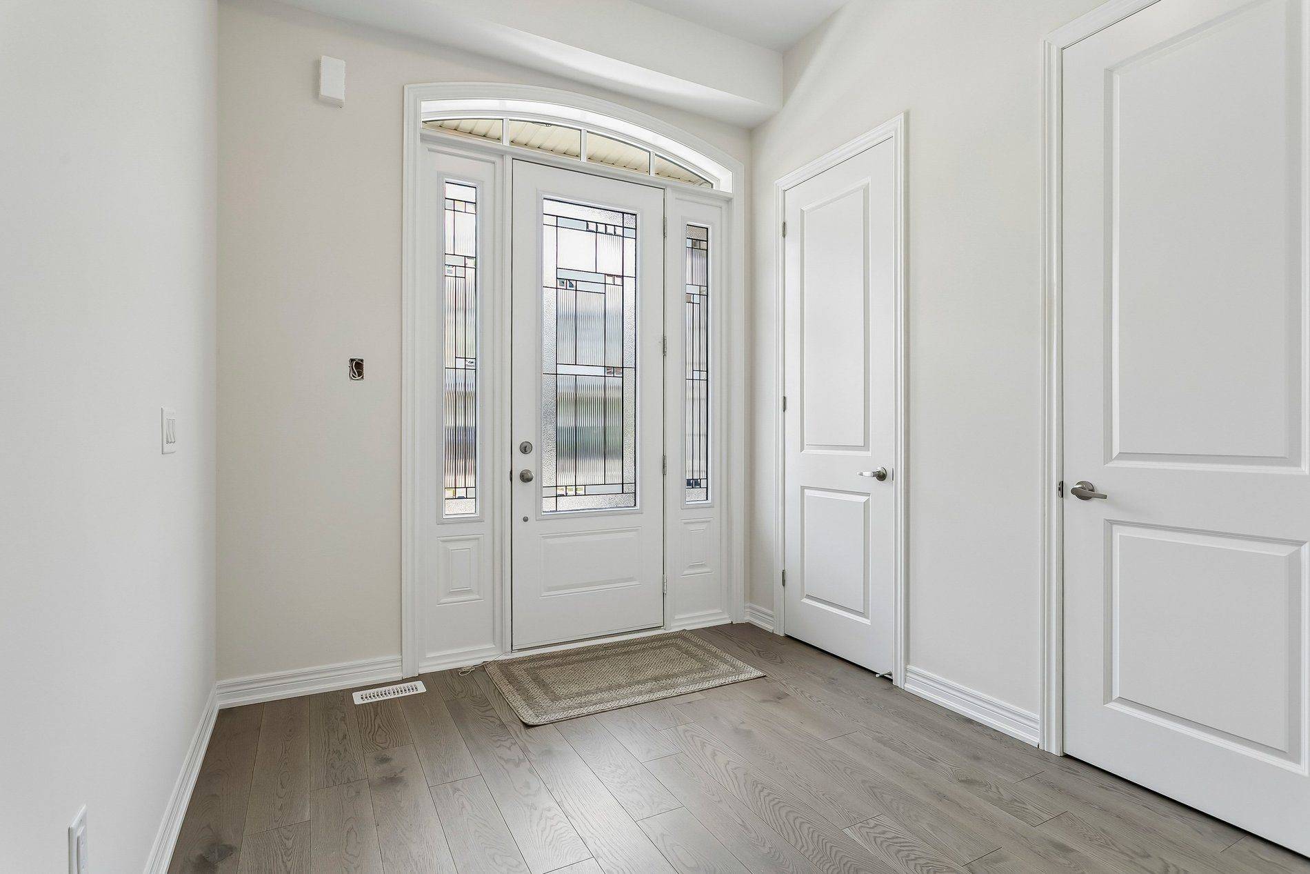 3266 Millicent AVE, Oakville, ON L6H 0V8
