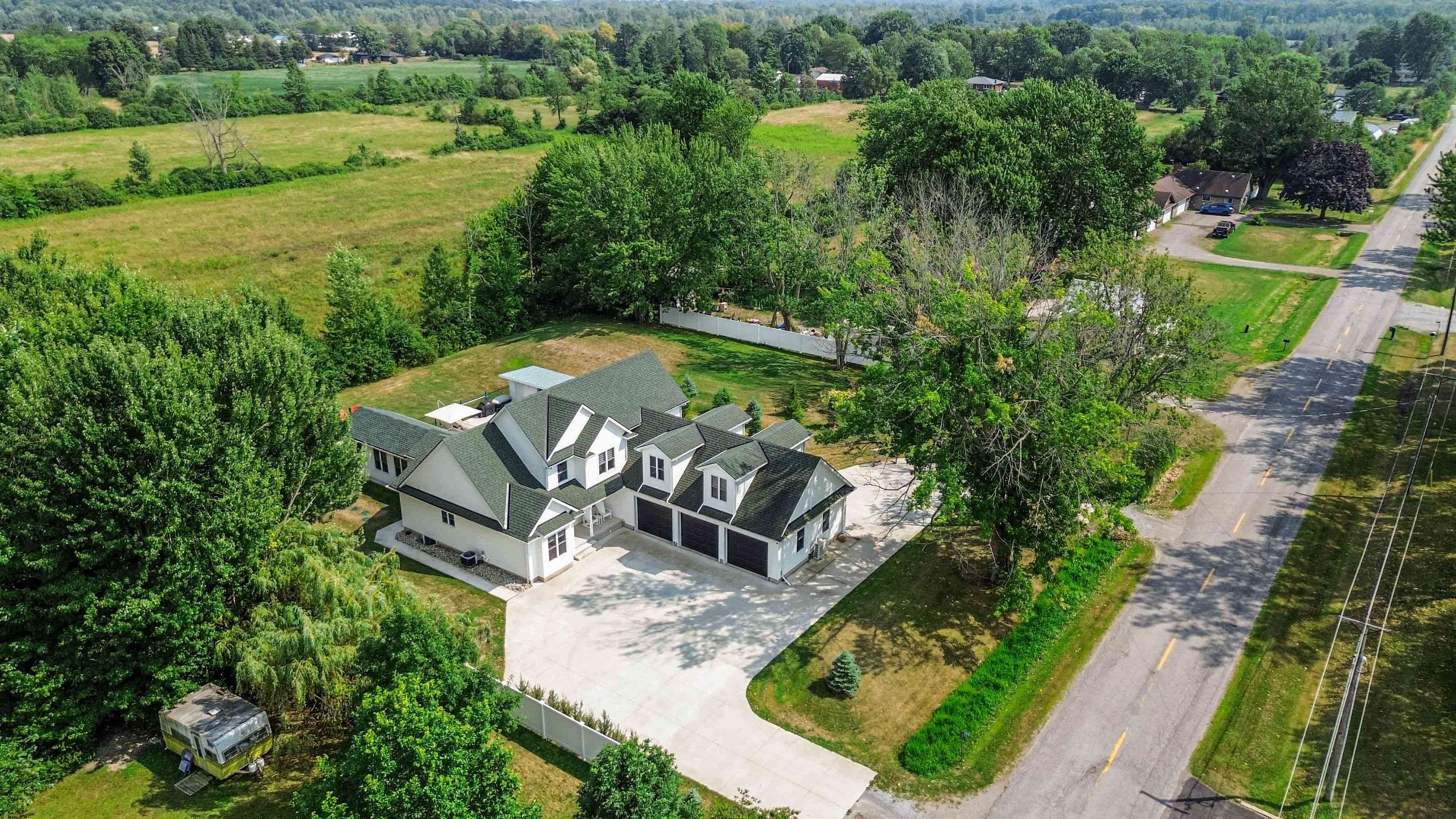 124 HOLLOWAY BAY RD, Fort Erie, ON L0S 1R0