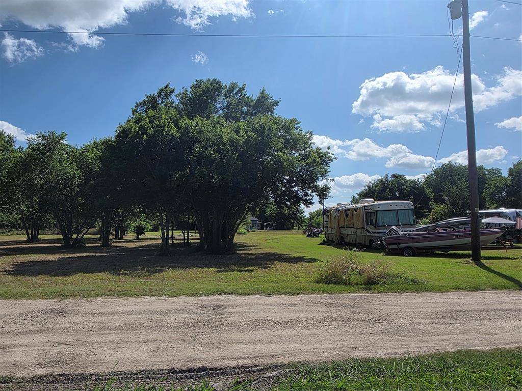 TBD 4 S Elm, Mart, TX 76664