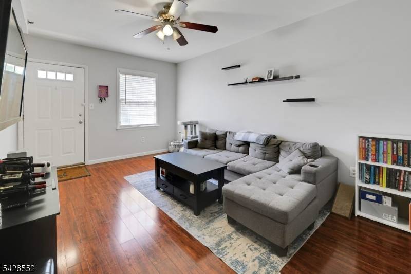 13 Oak St, Rockaway Boro, NJ 07866