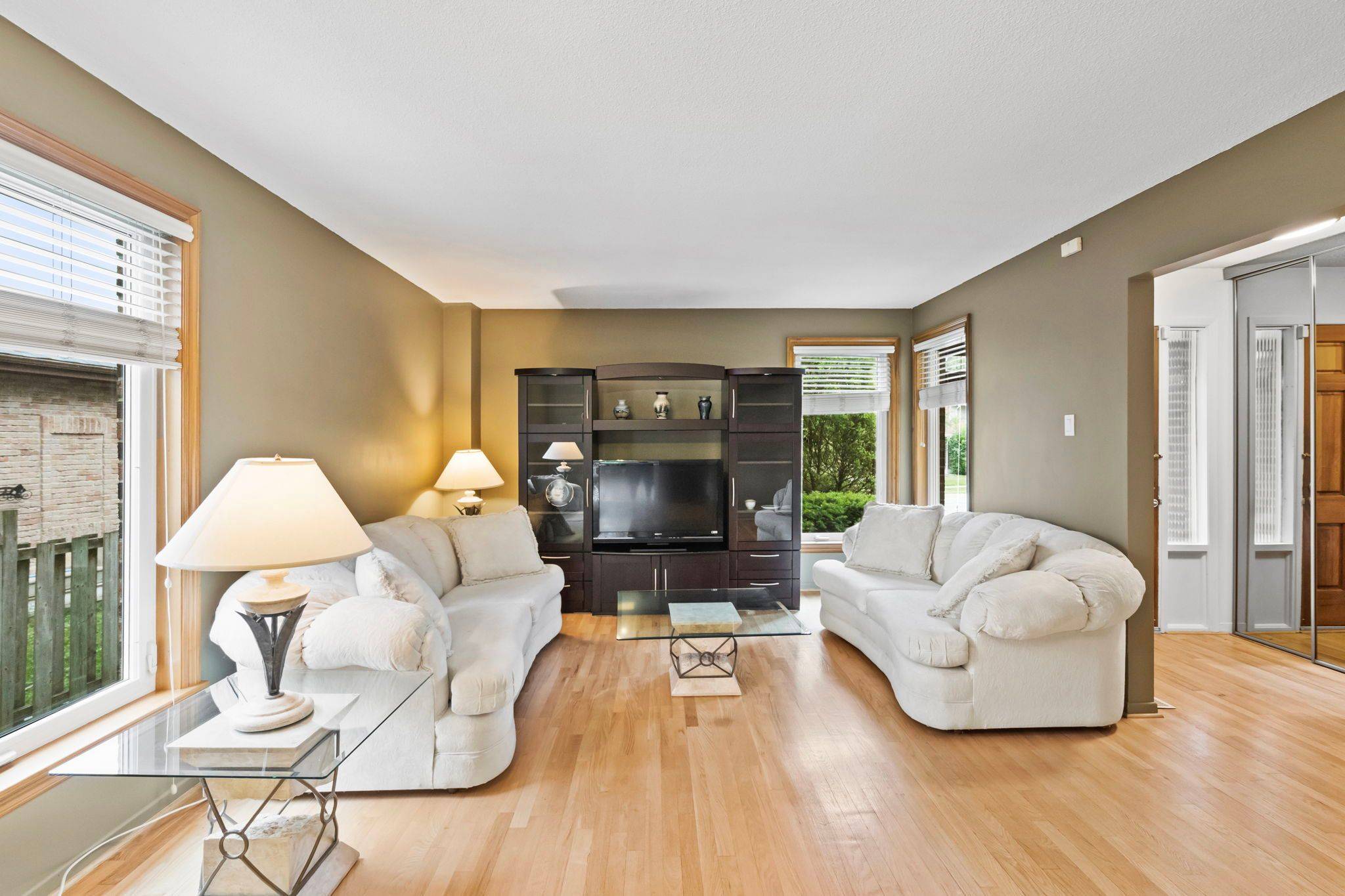 25 Lilac AVE, Markham, ON L3T 5K1