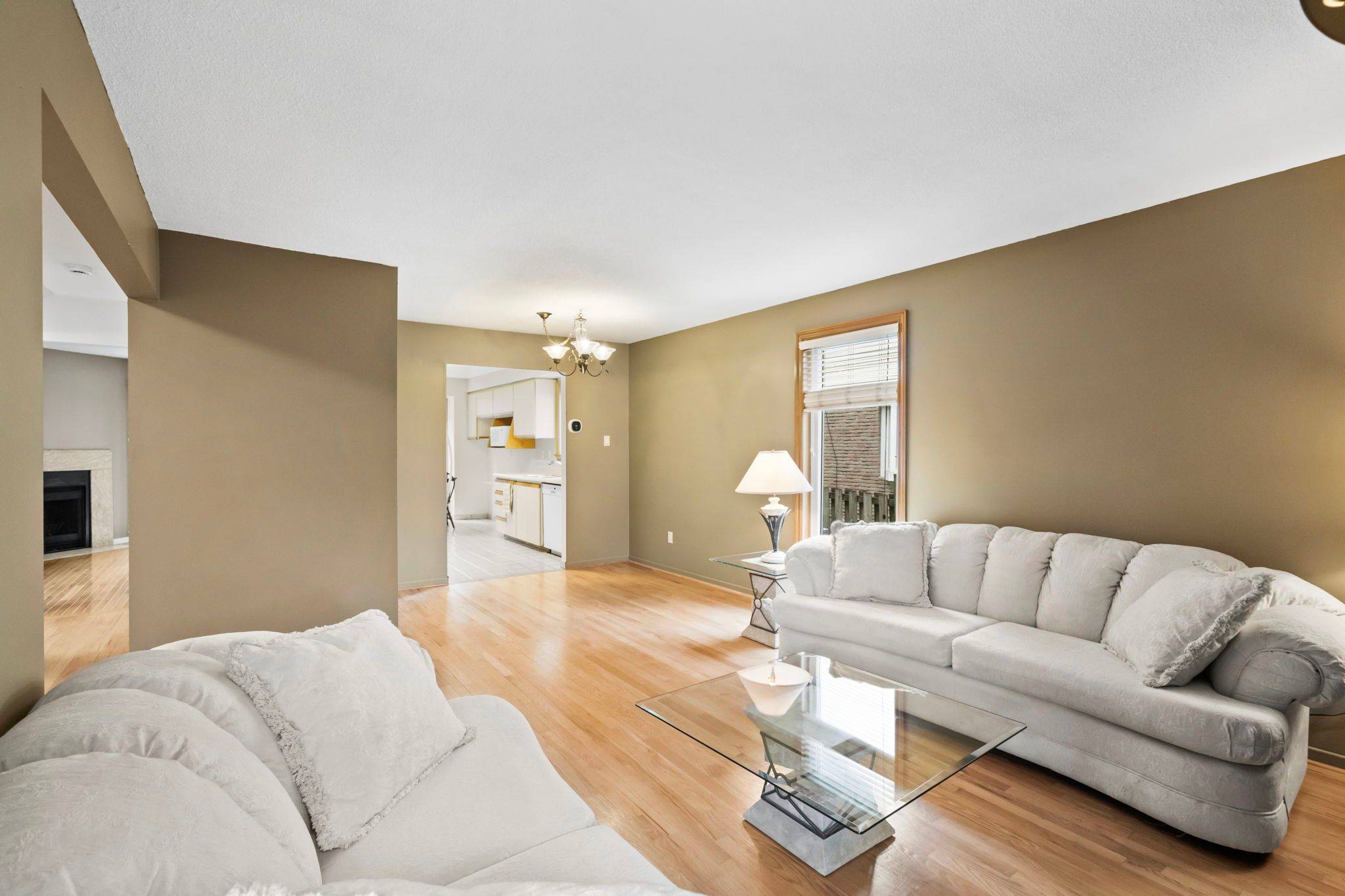 25 Lilac AVE, Markham, ON L3T 5K1