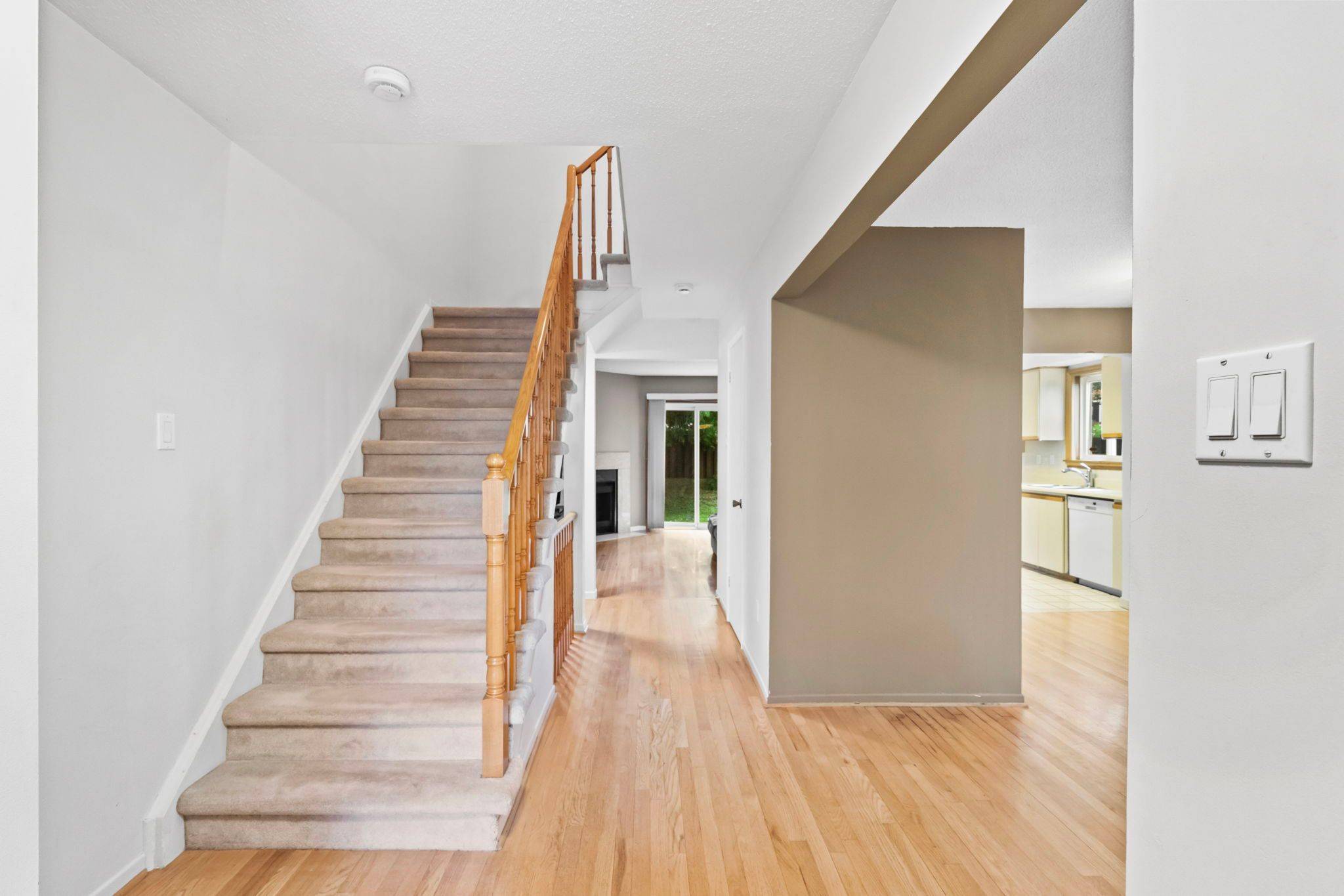 25 Lilac AVE, Markham, ON L3T 5K1