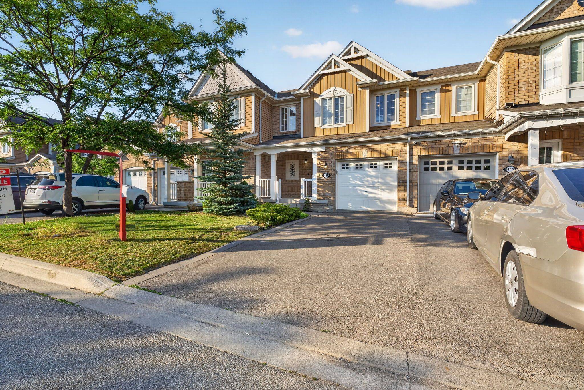 443 Cavanagh LN, Milton, ON L9T 8G6