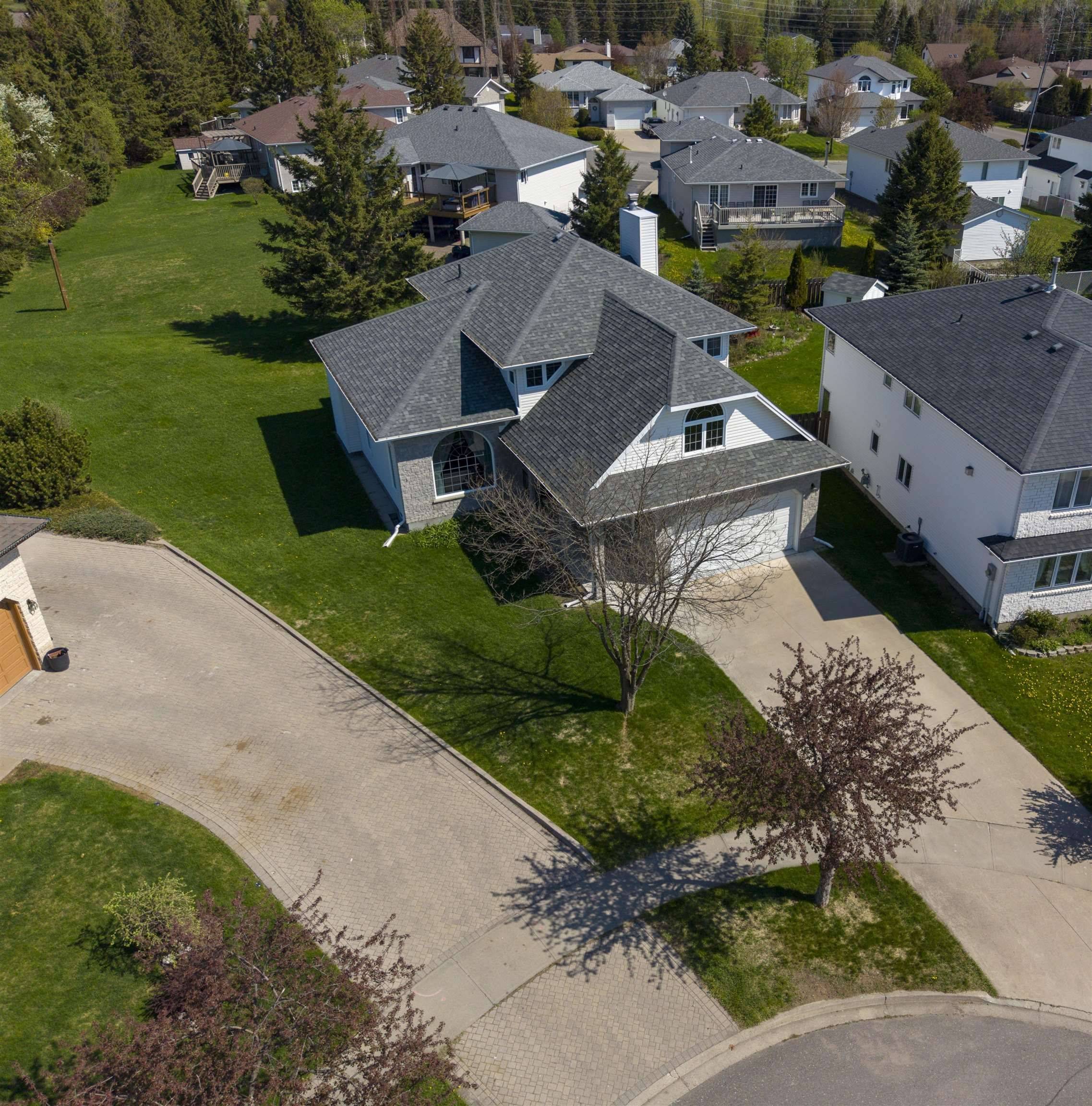 113 Princeton PL, Thunder Bay, ON P7A 8B3