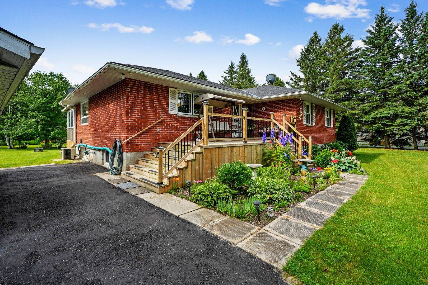 31 Birchwood CT, Trent Hills, ON K0L 1Y0