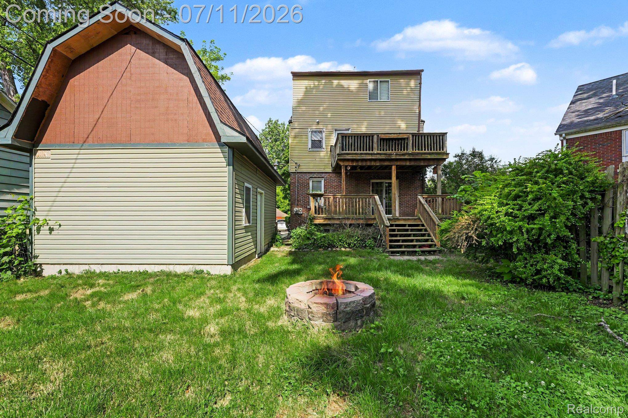 150 Ontario RD, Pontiac, MI 48341