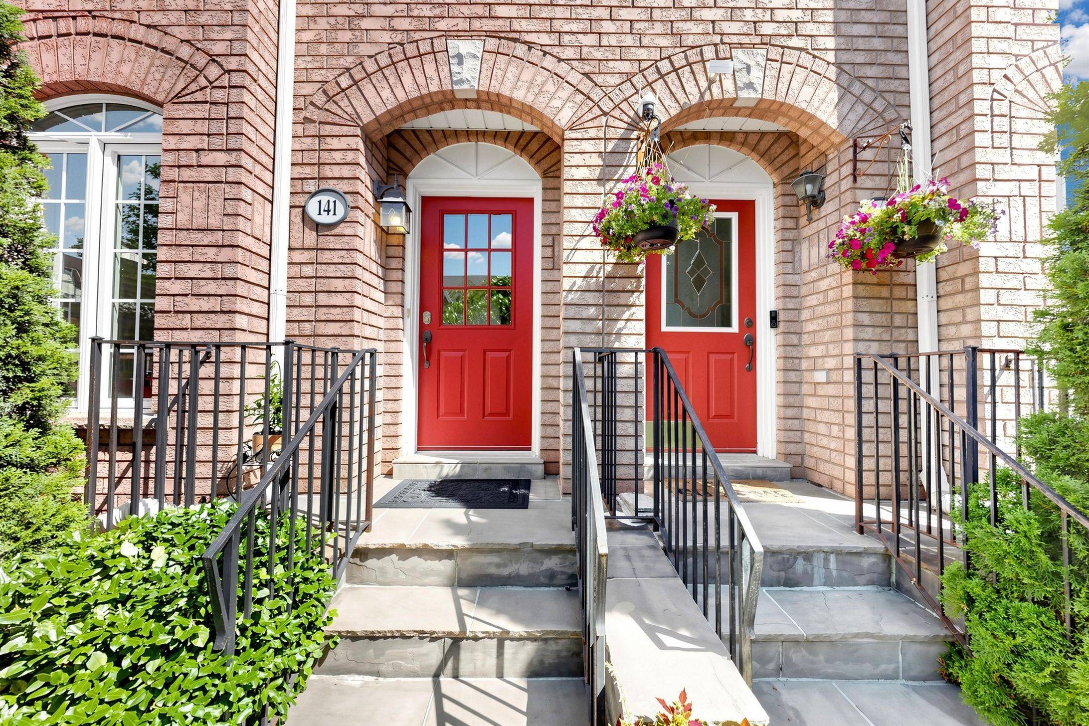 141 Gatwick DR, Oakville, ON L6H 6T7