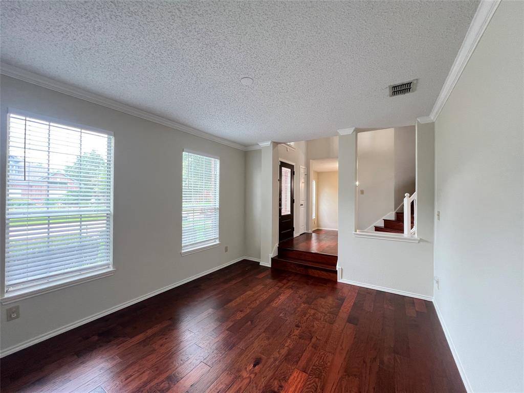 723 Sumner Drive, Mesquite, TX 75149