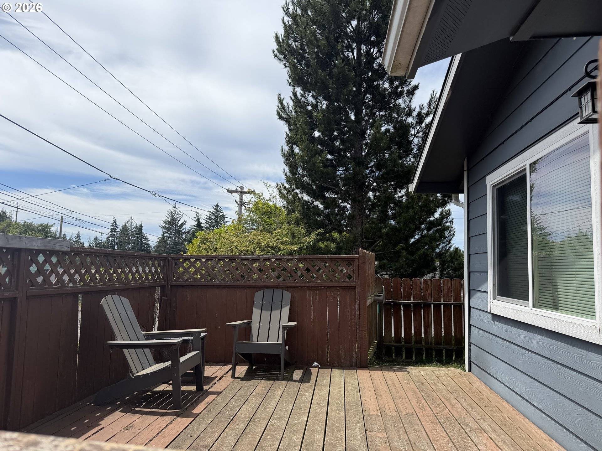 1086 LEWIS ST, North Bend, OR 97459