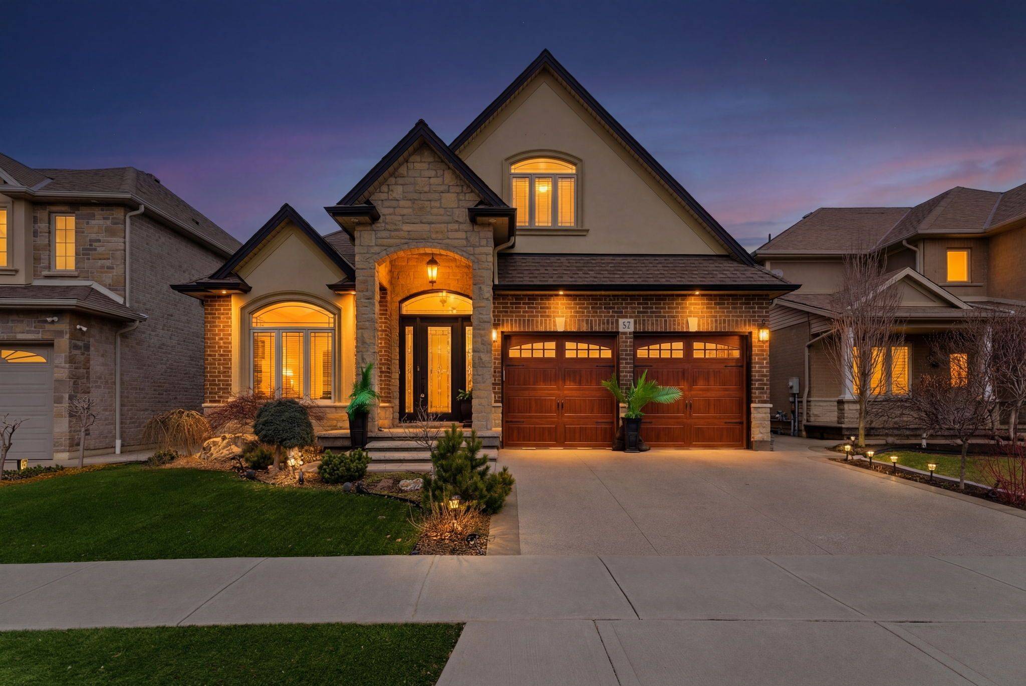 85 Hillcroft DR, Hamilton, ON L9J 3W9
