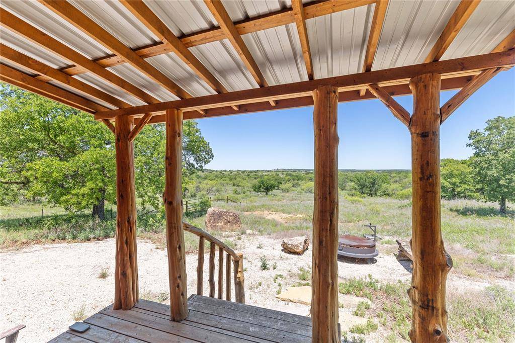 7582 Fm 2652, Loving, TX 76460