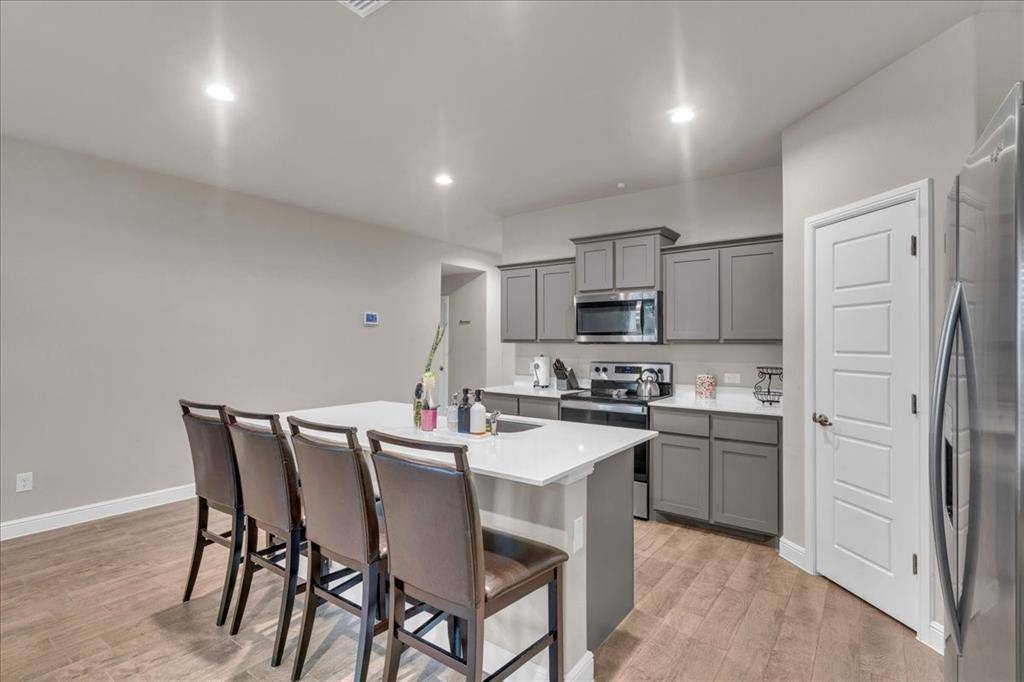 732 Trinity Park Trail, Alvarado, TX 76009