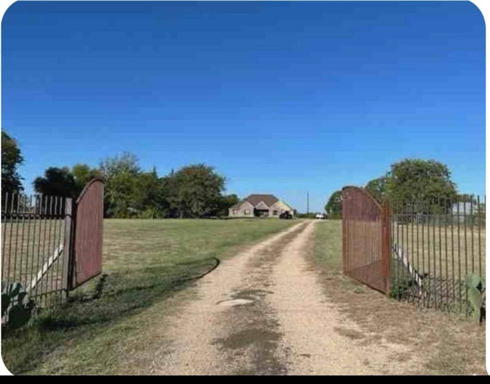 2219 Farm Road 275 N, Cumby, TX 75433