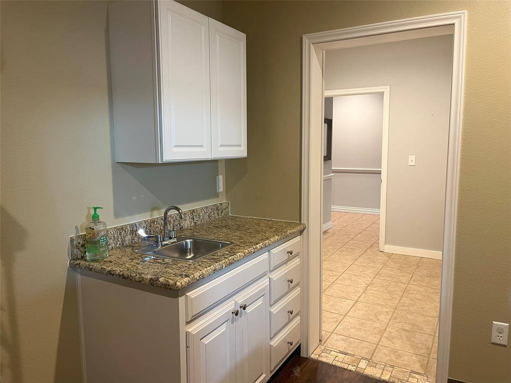 1404 Rice Road #200, 300, Tyler, TX 75703