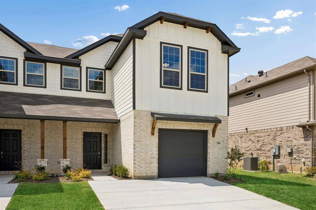 504-506 Trailhead Lane, Denton, TX 76205