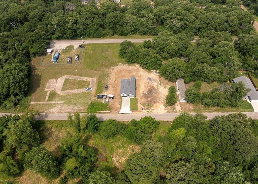 116 Bowie Street, Mabank, TX 75156