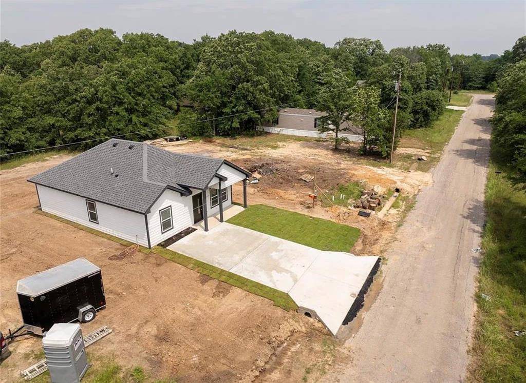 116 Bowie Street, Mabank, TX 75156