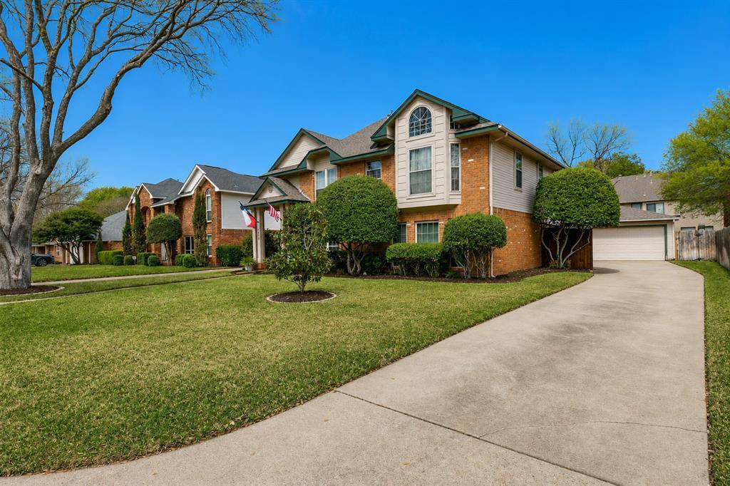 3438 Spring Willow Drive, Grapevine, TX 76051