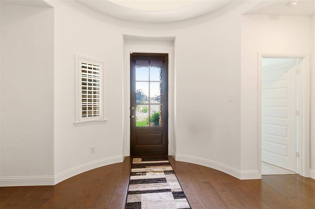 510 Royal Oaks Lane, Oak Point, TX 75068
