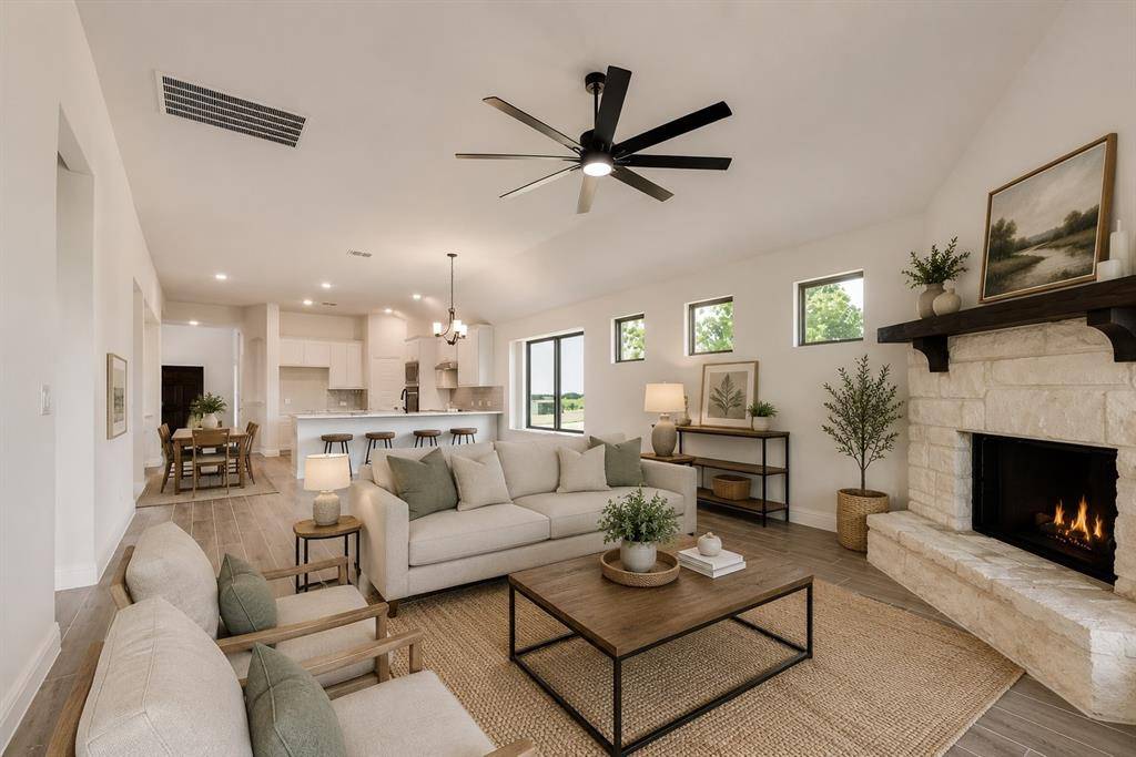 816 Sanders Road, Whitesboro, TX 76273