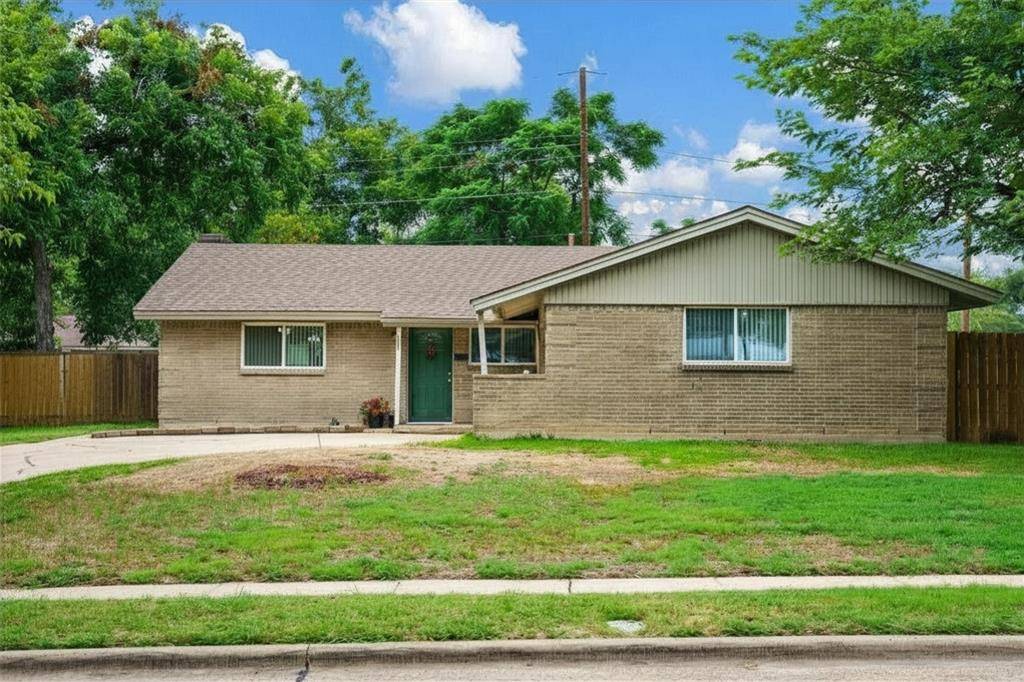 500 Worcester Way, Richardson, TX 75080