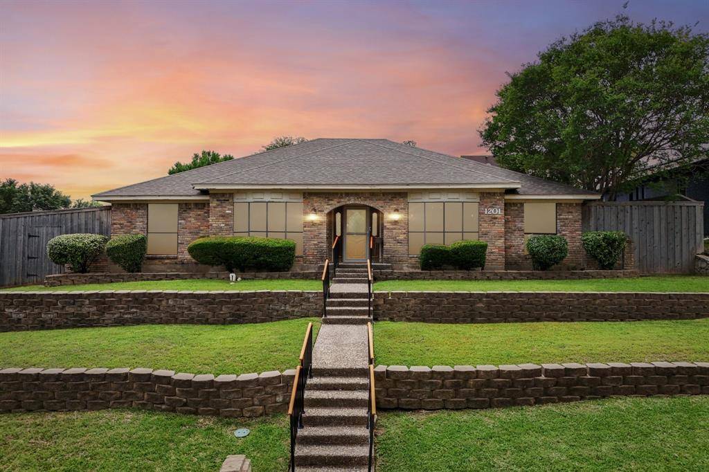1201 Canadian Circle, Grand Prairie, TX 75050
