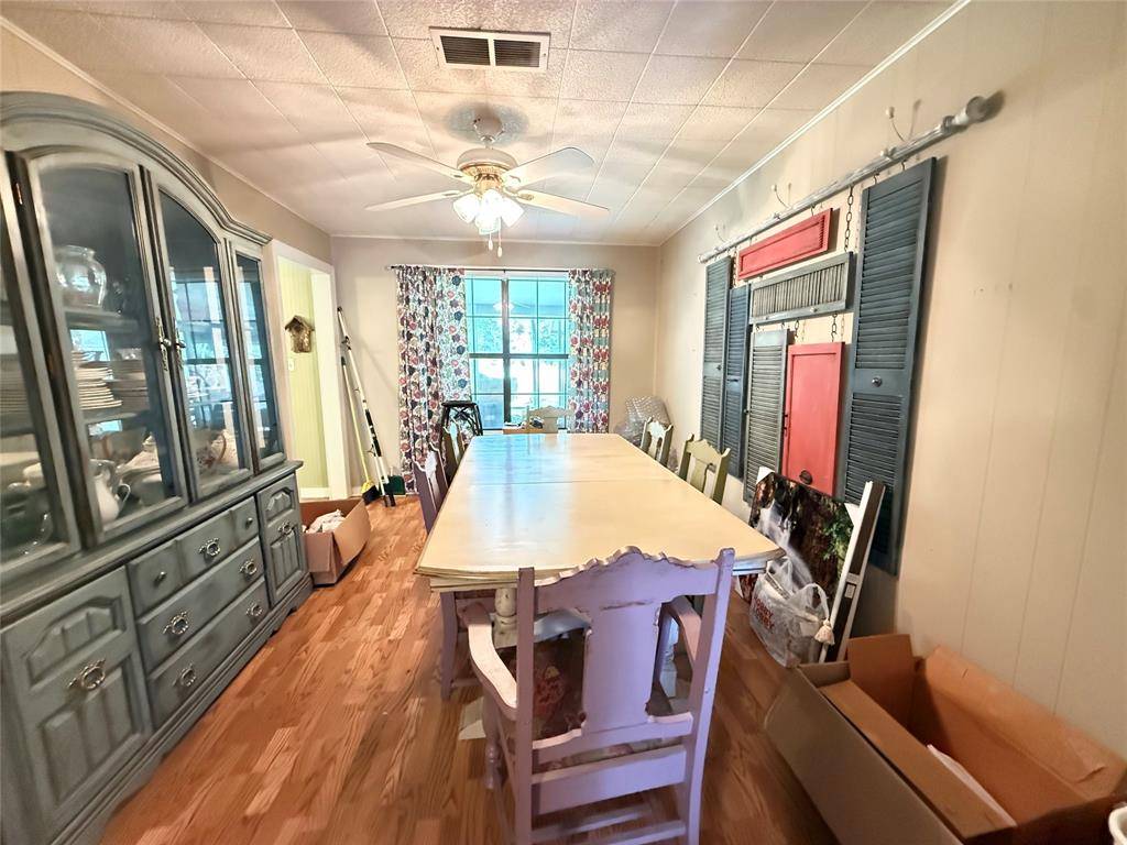 619 E 12th Street, Bonham, TX 75418