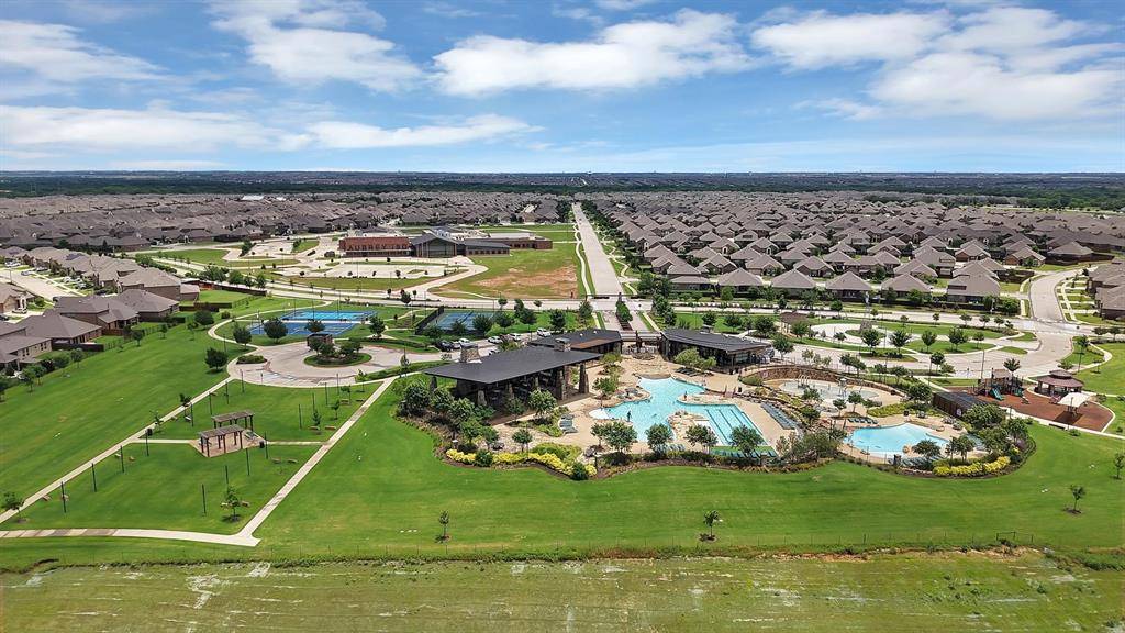 9813 Cactus Creek Court, Aubrey, TX 76227