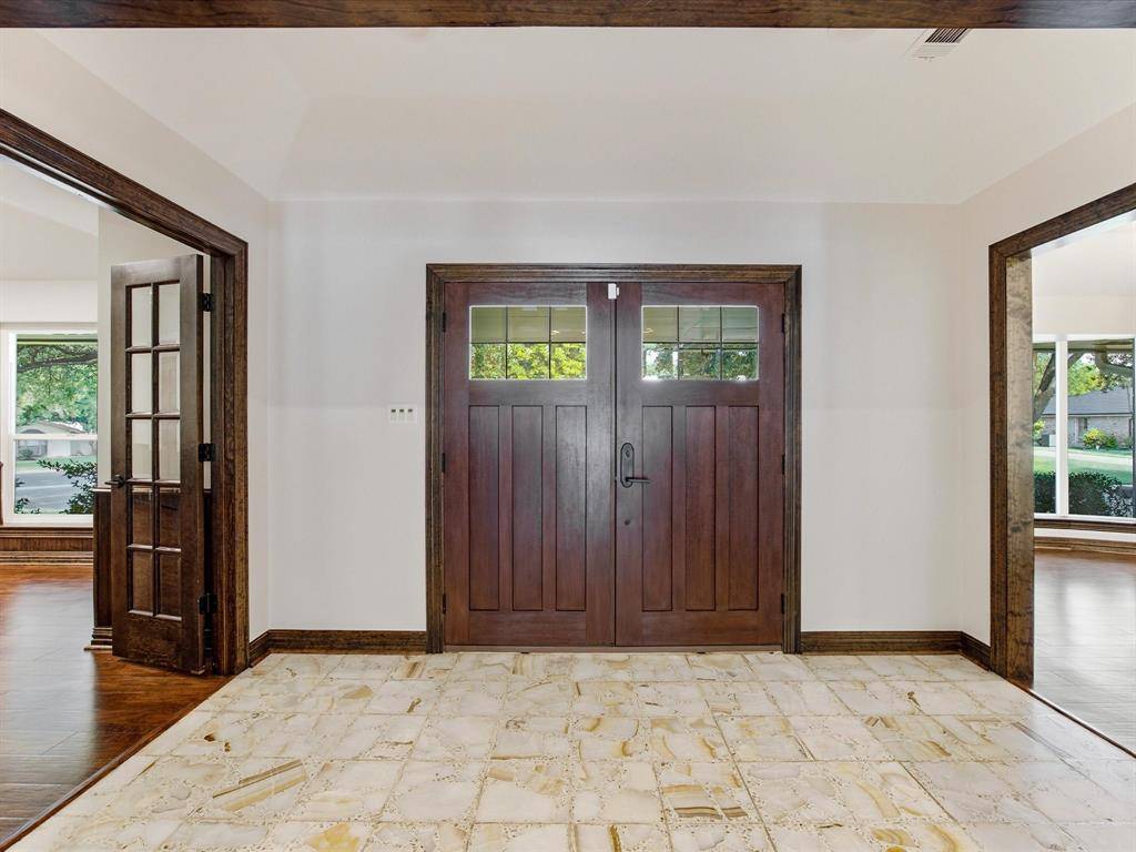 3717 Myrtle Springs Road, Benbrook, TX 76116